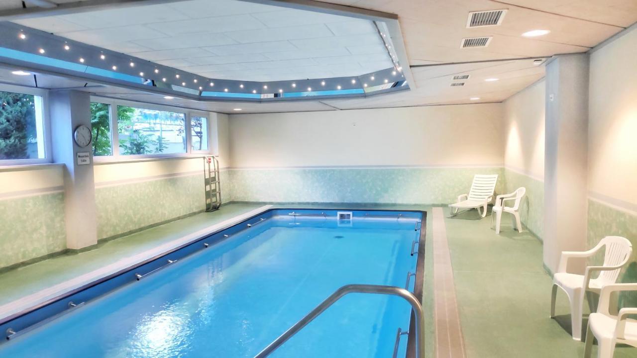 Relax - Orange Mit Pool Und Sauna 손토펜 외부 사진